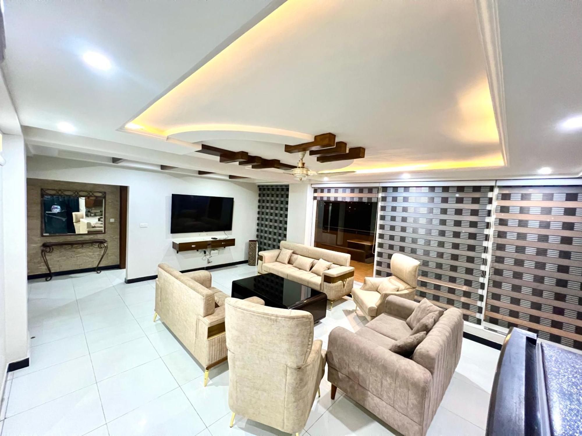 Penthouse 3Bedrooms - Luxury Apartment Hotel اسلام اباد المظهر الخارجي الصورة